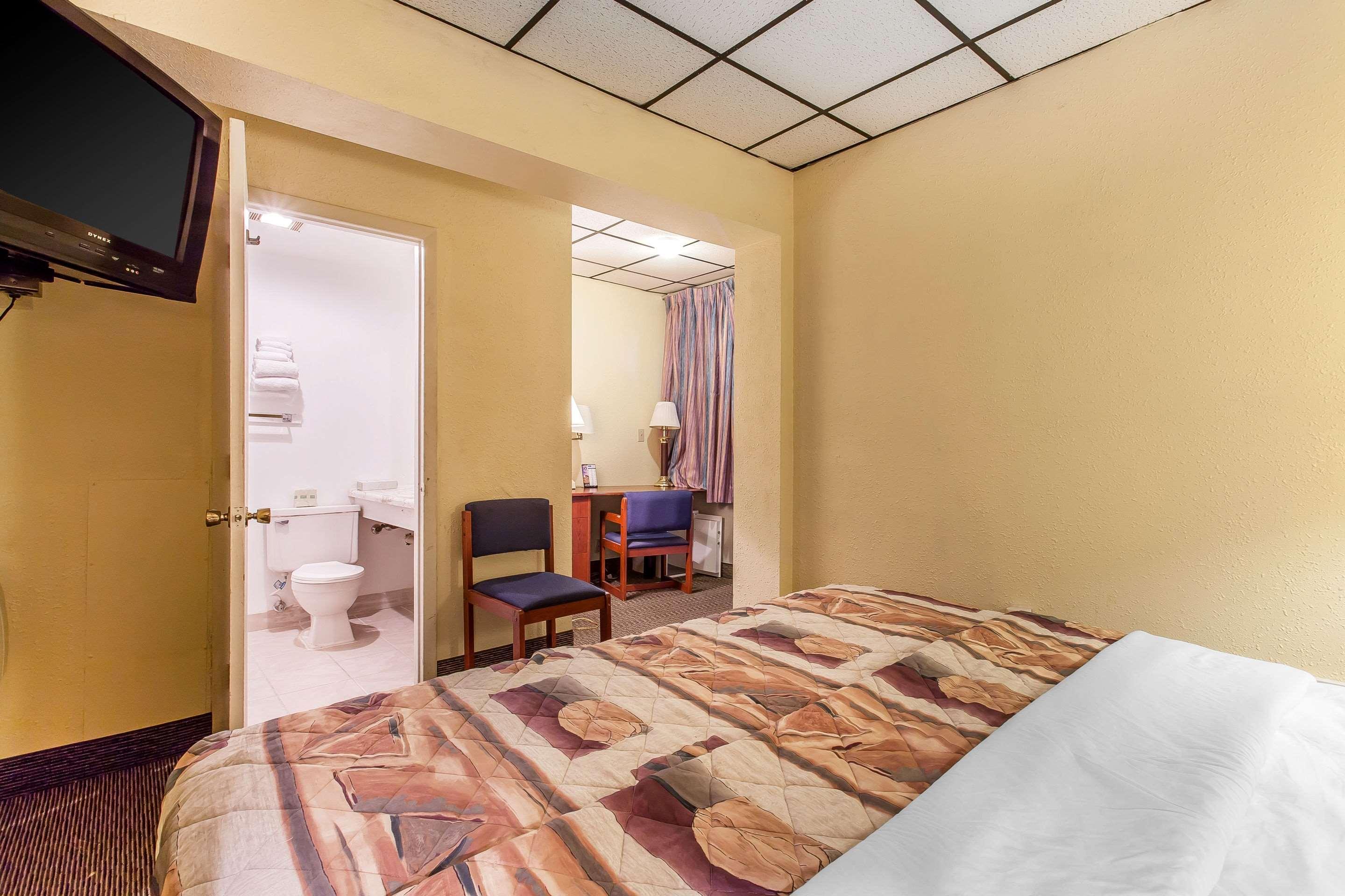 Rodeway Inn North Sandusky Εξωτερικό φωτογραφία