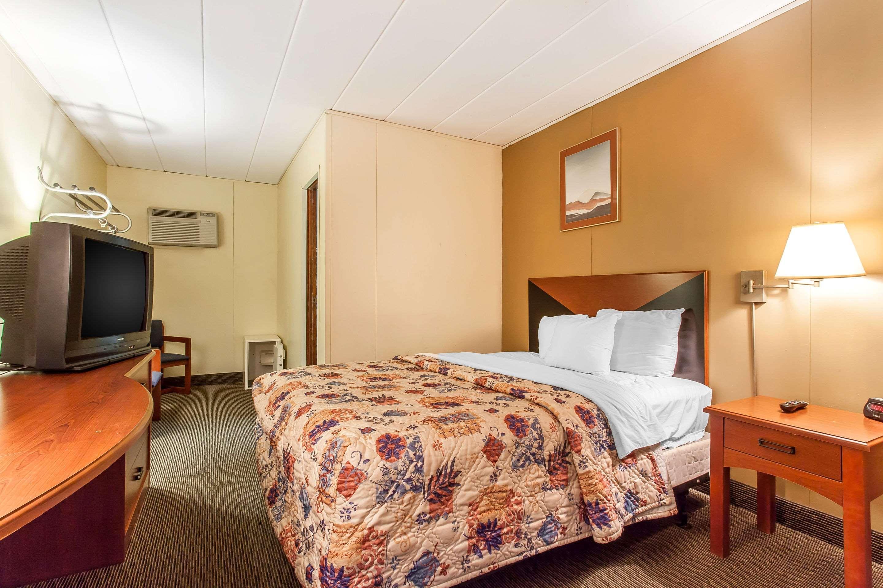 Rodeway Inn North Sandusky Εξωτερικό φωτογραφία