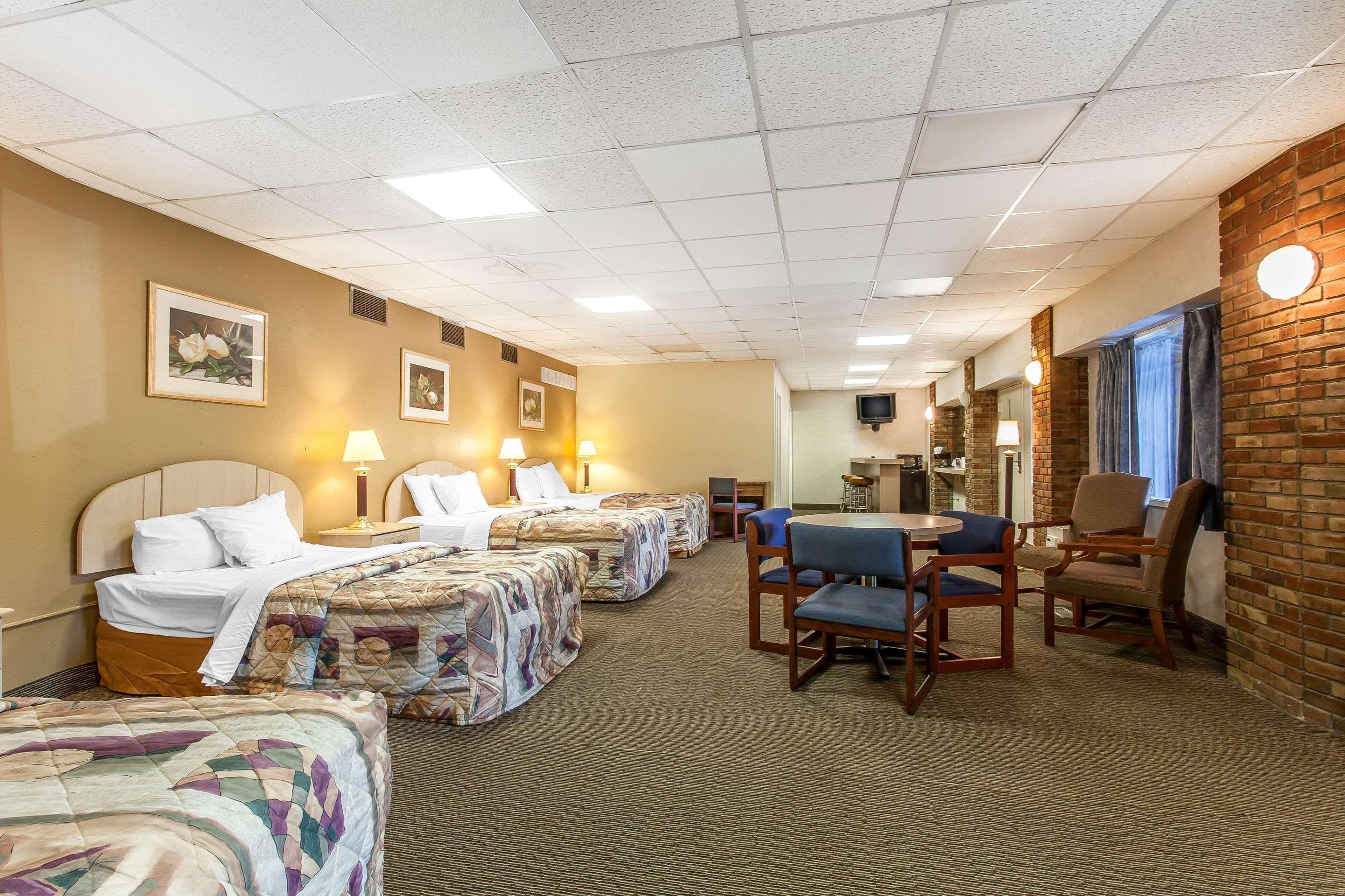 Rodeway Inn North Sandusky Εξωτερικό φωτογραφία