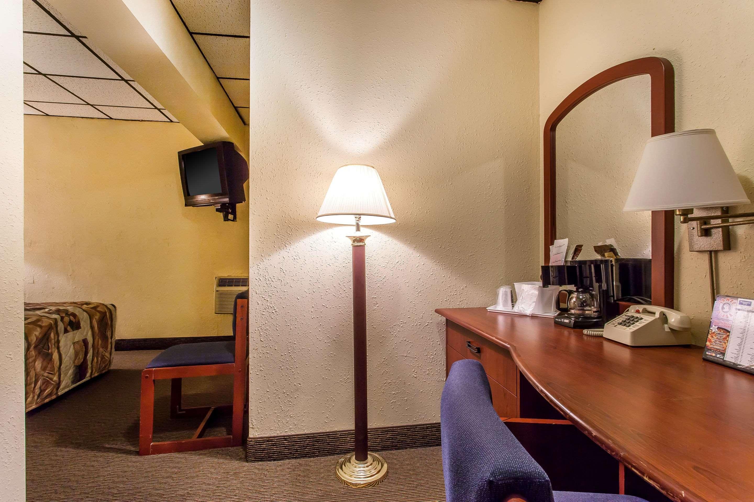 Rodeway Inn North Sandusky Εξωτερικό φωτογραφία