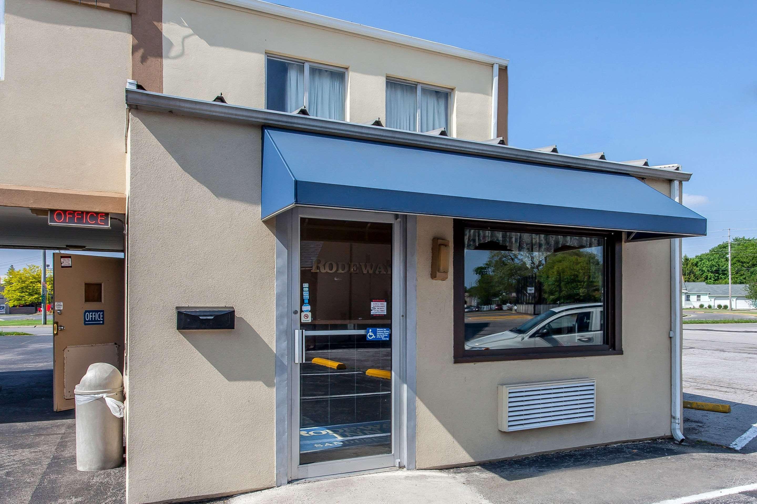 Rodeway Inn North Sandusky Εξωτερικό φωτογραφία