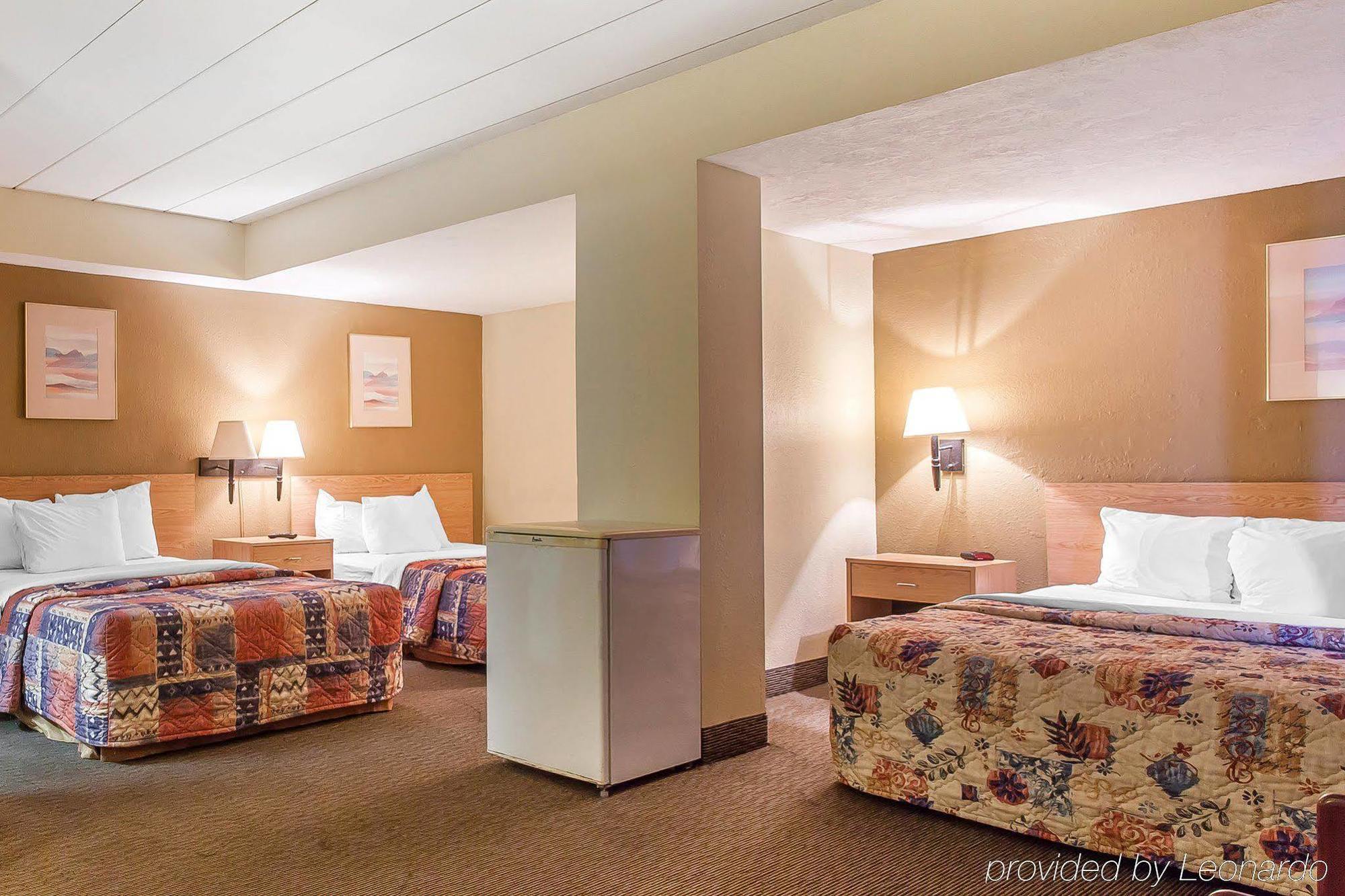 Rodeway Inn North Sandusky Εξωτερικό φωτογραφία